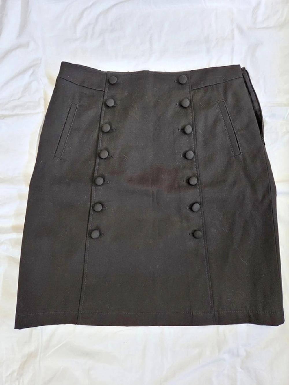 Ann Taylor Button-Front Dressy Mini Skirt in Black Size 10